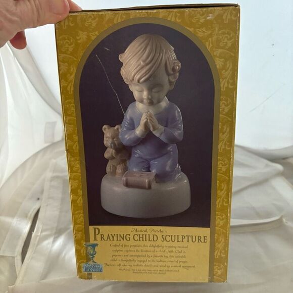 Musical Porcelain Praying Child Sculpture *New* - Picture 8 of 9
